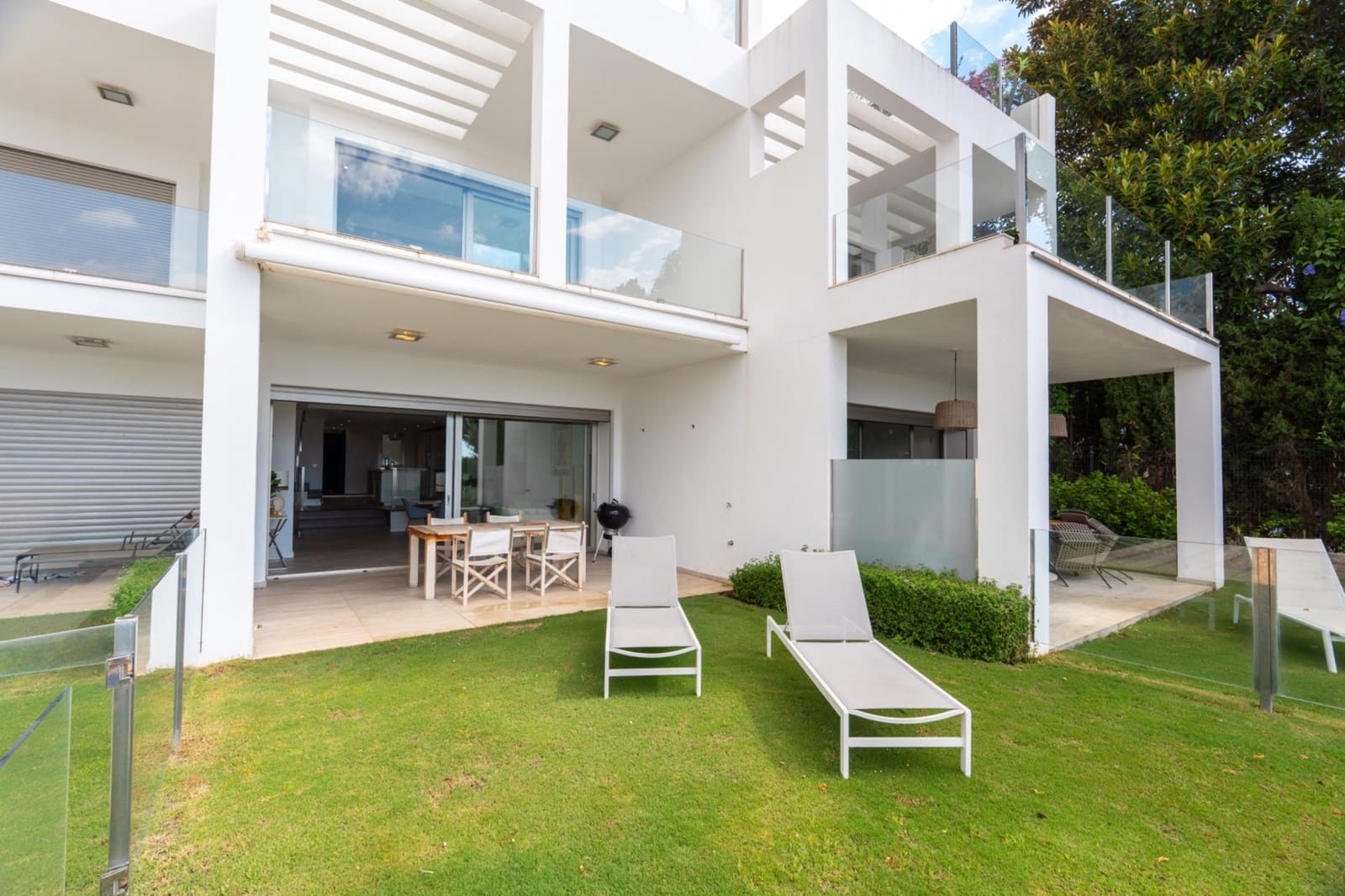 3 bedroom Townhouse for sale in Marbella with pool garage - € 2,300,000 (Ref: 10171214)