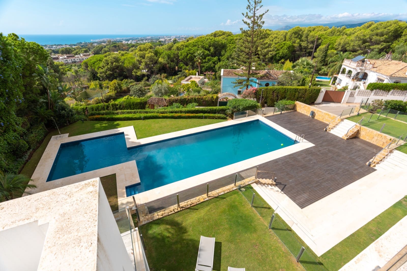 3 bedroom Townhouse for sale in Marbella with pool garage - € 2,300,000 (Ref: 10171214)