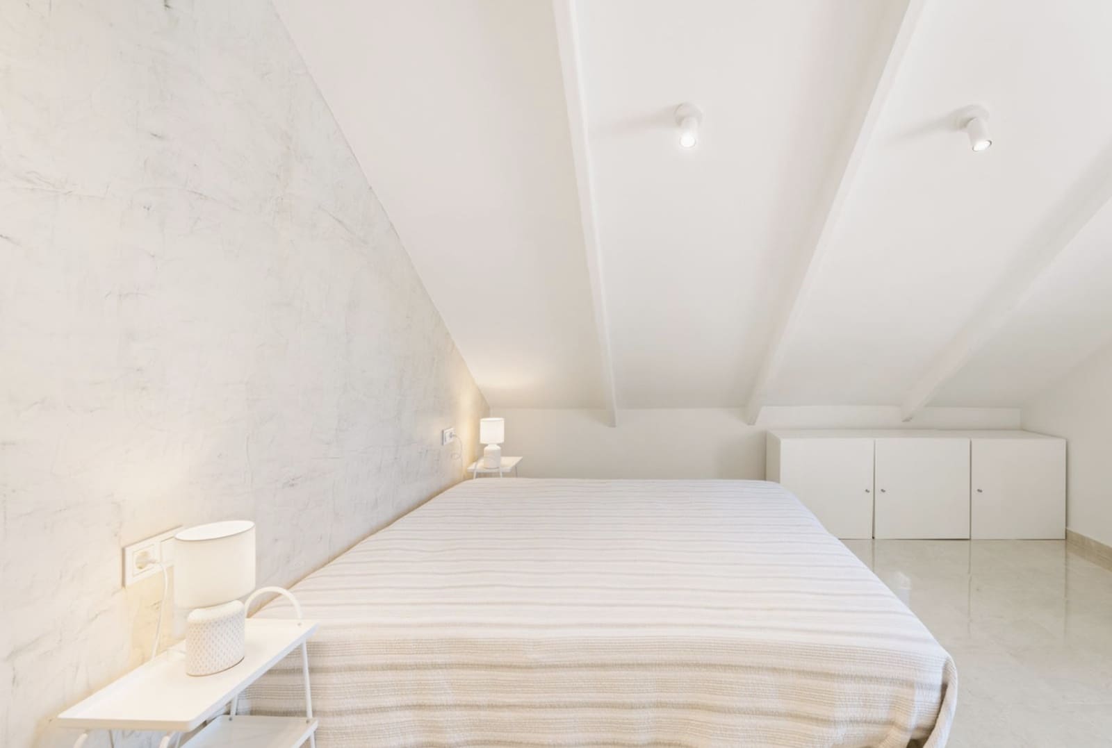 4 bedroom Townhouse for sale in Marbella with pool garage - € 1,150,000 (Ref: 10173485)