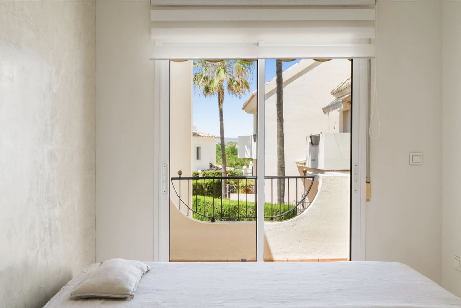 4 bedroom Townhouse for sale in Marbella with pool garage - € 1,150,000 (Ref: 10173485)