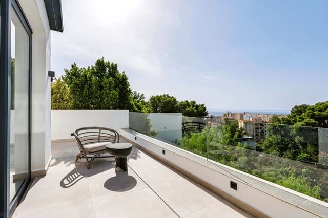 Chalet de 4 habitaciones en Huerta Belón - Calvario, Marbella en venta con piscina garaje - 2.650.000 € (Ref: 10173486)