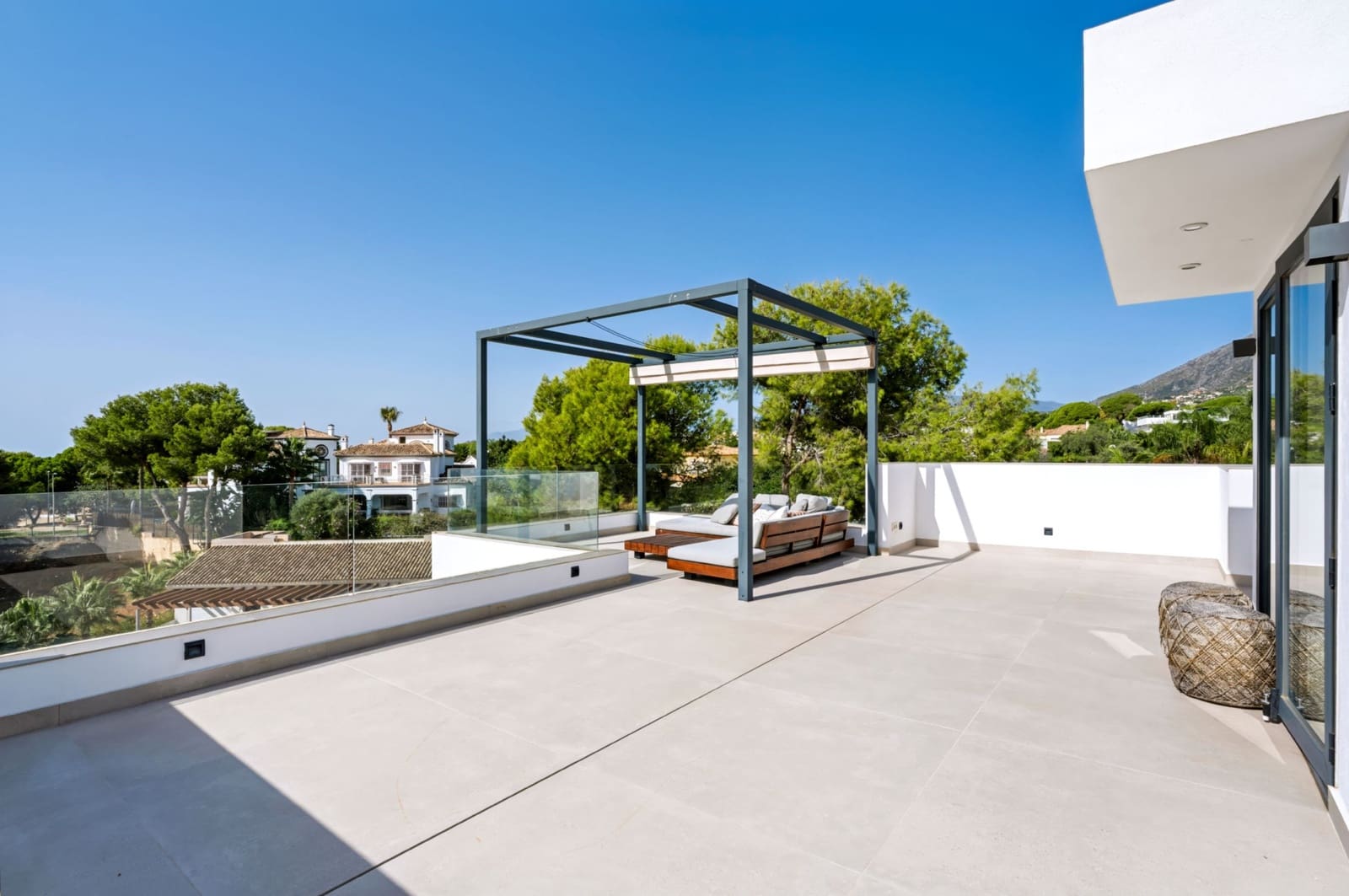 Chalet de 4 habitaciones en Marbella en venta con piscina garaje - 2.650.000 € (Ref: 10173486)
