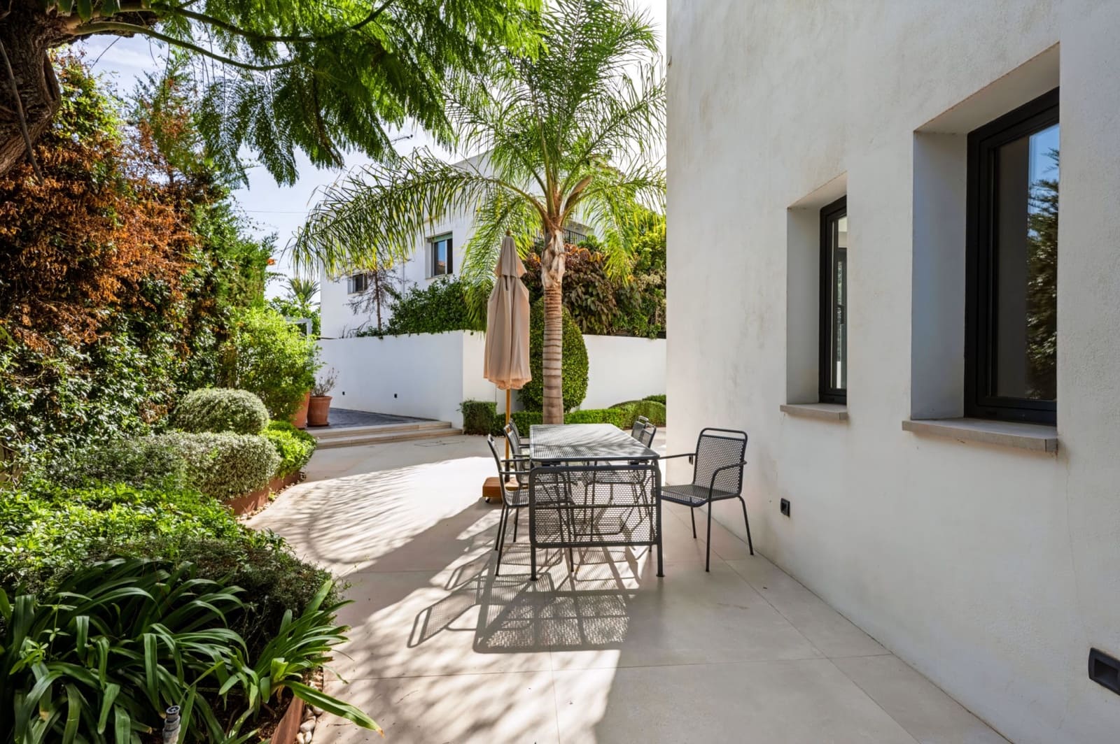Chalet de 4 habitaciones en Marbella en venta con piscina garaje - 2.650.000 € (Ref: 10173486)