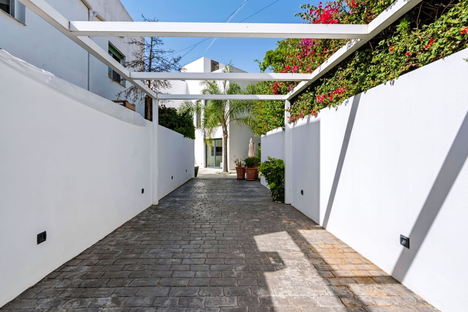 Chalet de 4 habitaciones en Marbella en venta con piscina garaje - 2.650.000 € (Ref: 10173486)