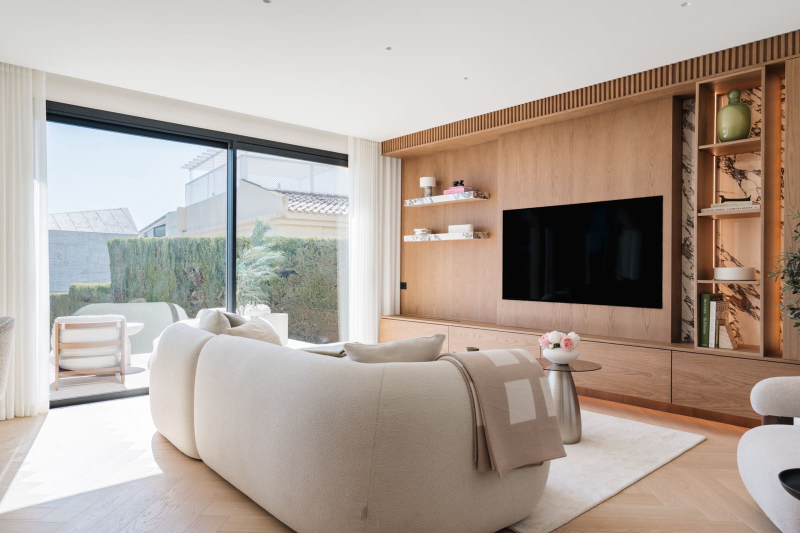 4 bedroom Townhouse for sale in Benahavis with pool garage - € 1,695,000 (Ref: 10173487)