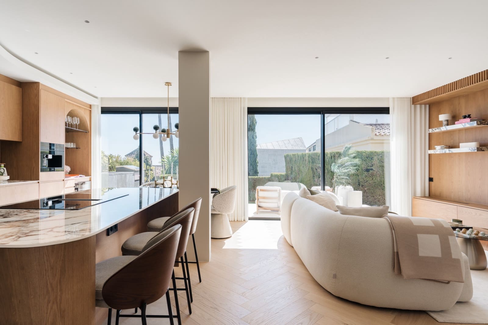 4 bedroom Townhouse for sale in Benahavis with pool garage - € 1,695,000 (Ref: 10173487)