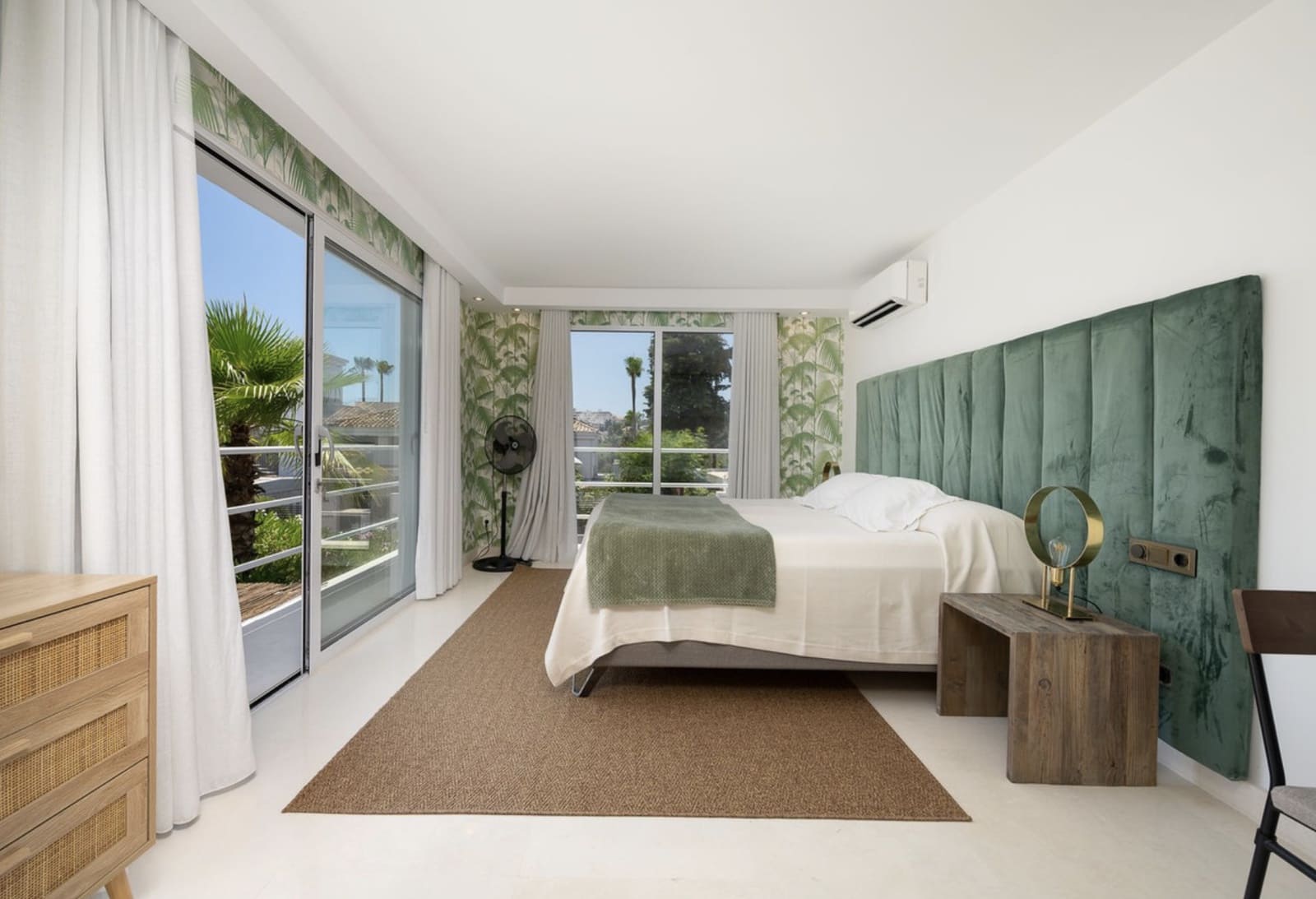7 slaapkamer Appartement te koop in Nueva Andalucia met zwembad garage - € 4.495.000 (Ref: 10173489)
