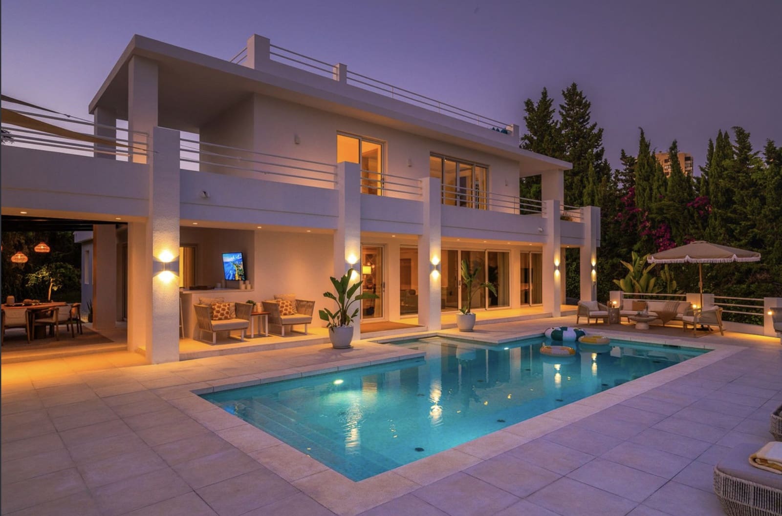 7 slaapkamer Appartement te koop in Nueva Andalucia met zwembad garage - € 4.495.000 (Ref: 10173489)