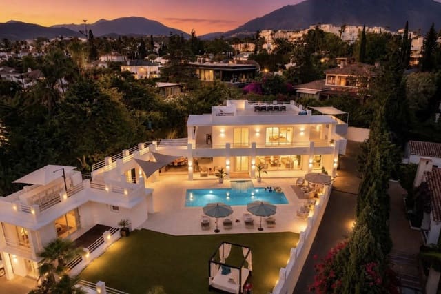 7 soveværelse Lejlighed til salg i Nueva Andalucia, Marbella med swimmingpool garage - € 4.495.000 (Ref: 10173489)