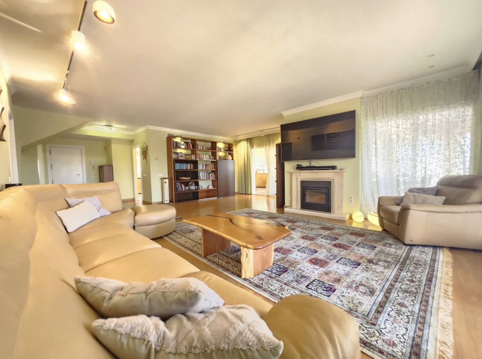 3 soveværelse Penthouse til salg i El Paraiso med swimmingpool garage - € 1.075.000 (Ref: 10173490)