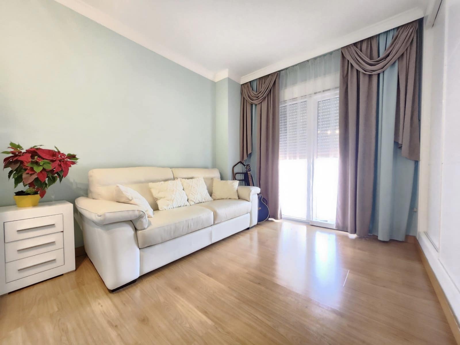 3 soveværelse Penthouse til salg i El Paraiso med swimmingpool garage - € 1.075.000 (Ref: 10173490)