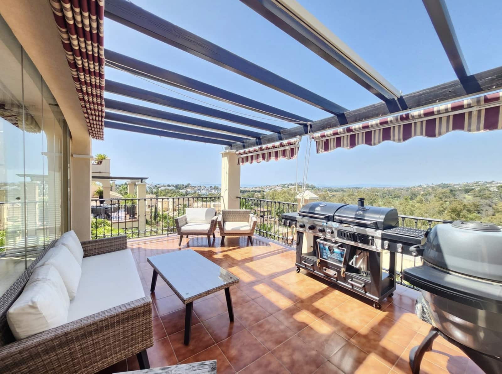 3 soveværelse Penthouse til salg i El Paraiso med swimmingpool garage - € 1.075.000 (Ref: 10173490)