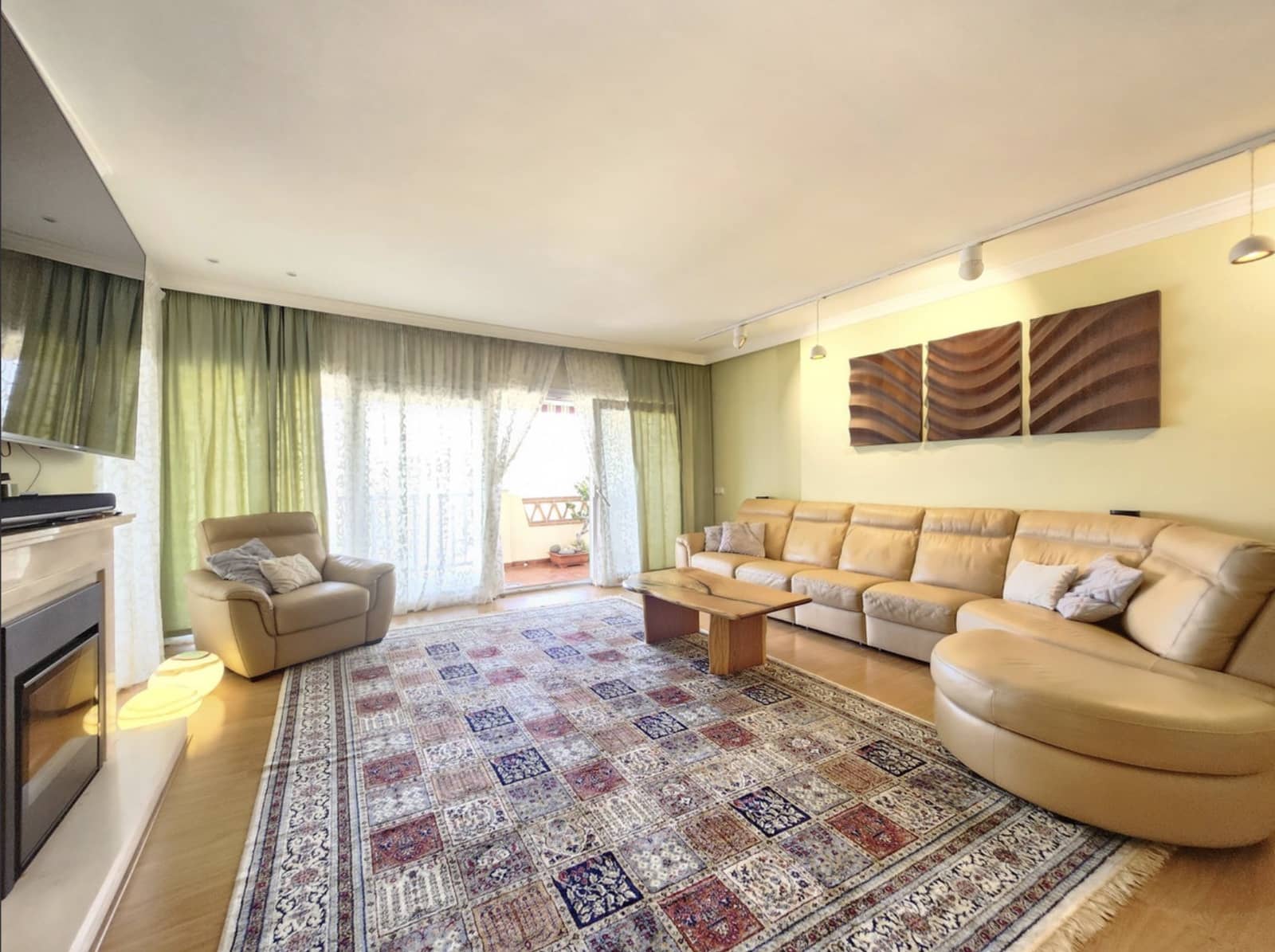 3 soveværelse Penthouse til salg i El Paraiso med swimmingpool garage - € 1.075.000 (Ref: 10173490)