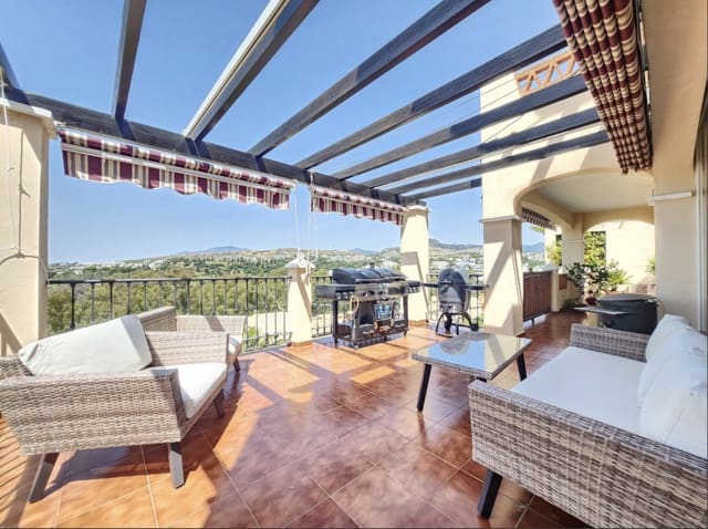 3 soveværelse Penthouse til salg i El Paraiso, Estepona med swimmingpool garage - € 1.075.000 (Ref: 10173490)