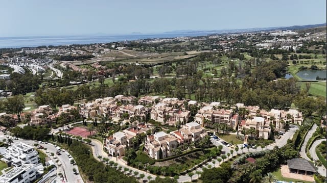 3 soveværelse Penthouse til salg i El Paraiso, Estepona med swimmingpool garage - € 1.075.000 (Ref: 10173490)