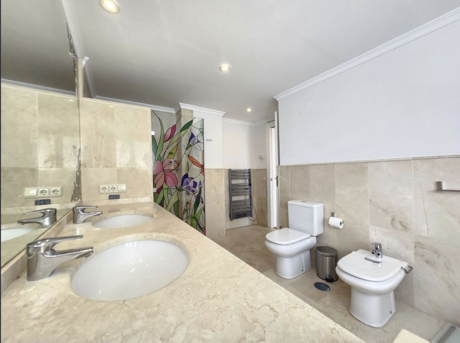 3 soveværelse Penthouse til salg i El Paraiso med swimmingpool garage - € 1.075.000 (Ref: 10173490)