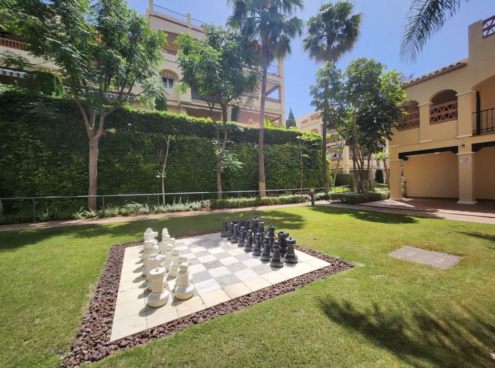 3 soveværelse Penthouse til salg i El Paraiso med swimmingpool garage - € 1.075.000 (Ref: 10173490)