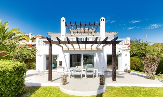 3 makuuhuone Huvila myytävänä paikassa Calahonda, Mijas mukana uima-altaan - 875 000 € (Ref: 10173491)
