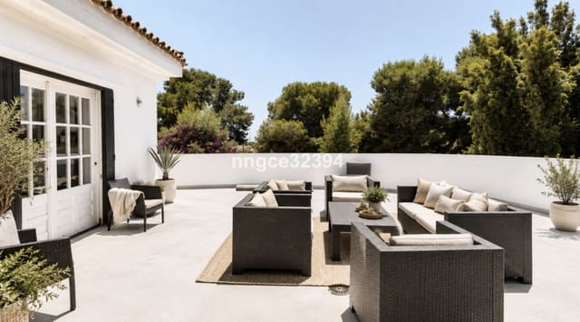 5 soverom Penthouse til salgs i El Paraiso, Estepona - € 399 000 (Ref: 10173492)