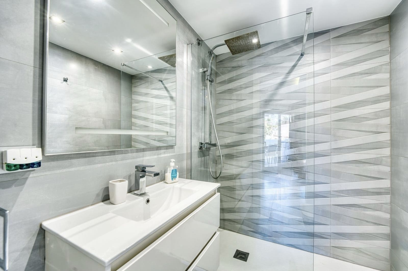 5 sovrum Takvåning till salu i Marbella med pool garage - 1 050 000 € (Ref: 10173494)