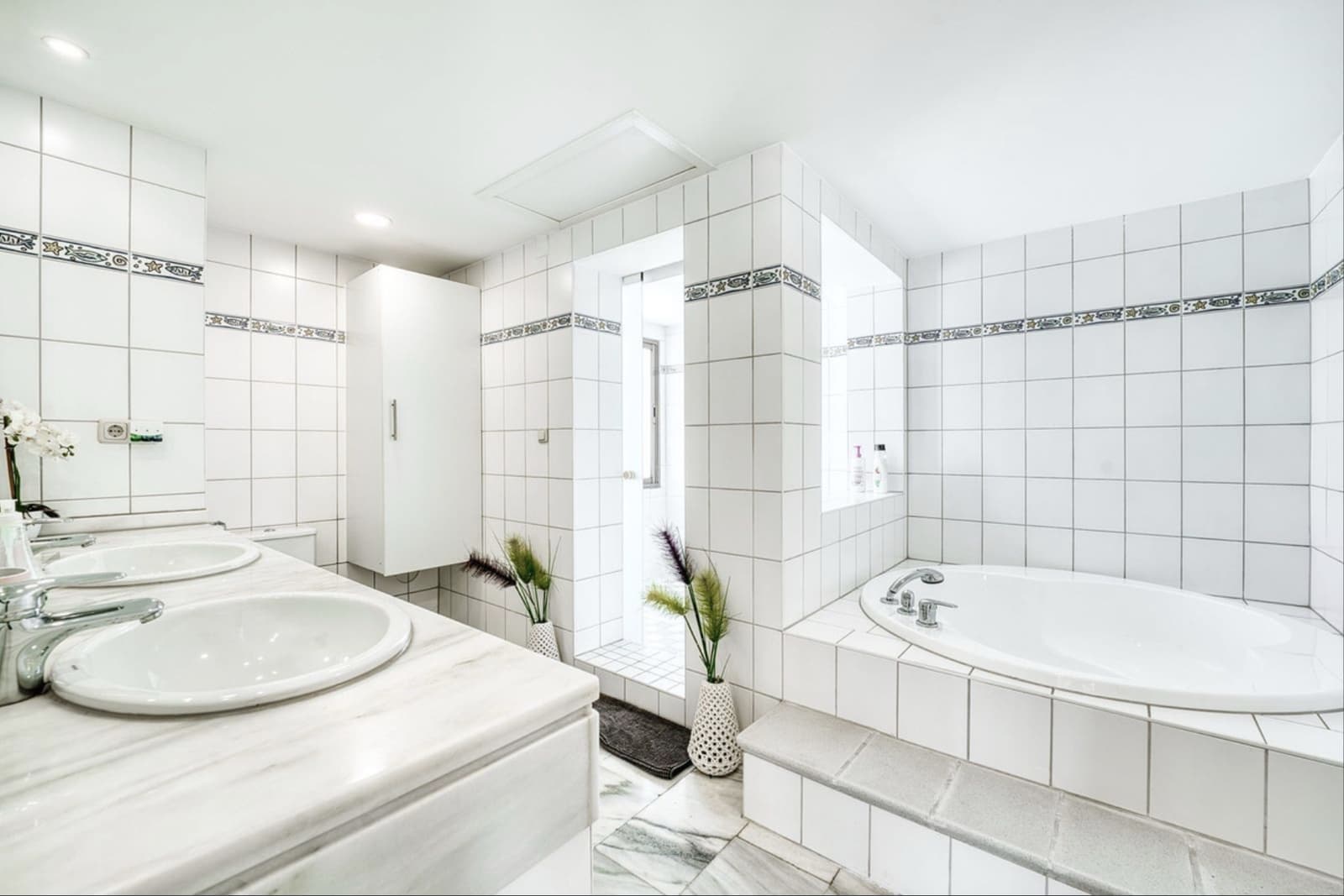5 sovrum Takvåning till salu i Marbella med pool garage - 1 050 000 € (Ref: 10173494)