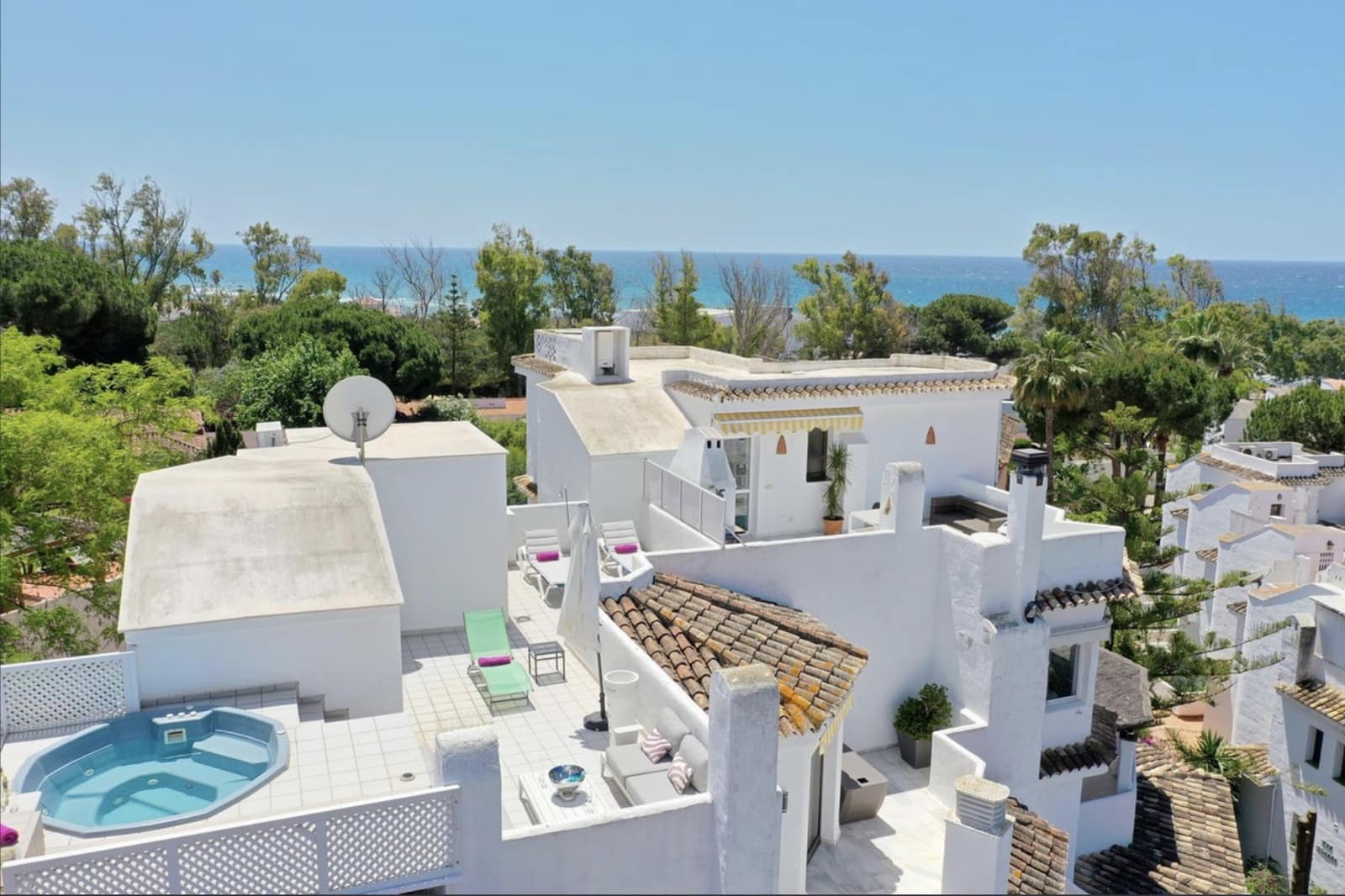 5 sovrum Takvåning till salu i Marbella med pool garage - 1 050 000 € (Ref: 10173494)