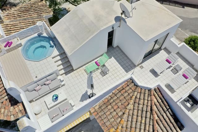 5 soveværelse Penthouse til salg i Marbella med swimmingpool garage - € 1.050.000 (Ref: 10173494)