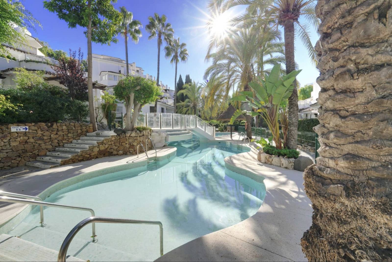 5 sovrum Takvåning till salu i Marbella med pool garage - 1 050 000 € (Ref: 10173494)