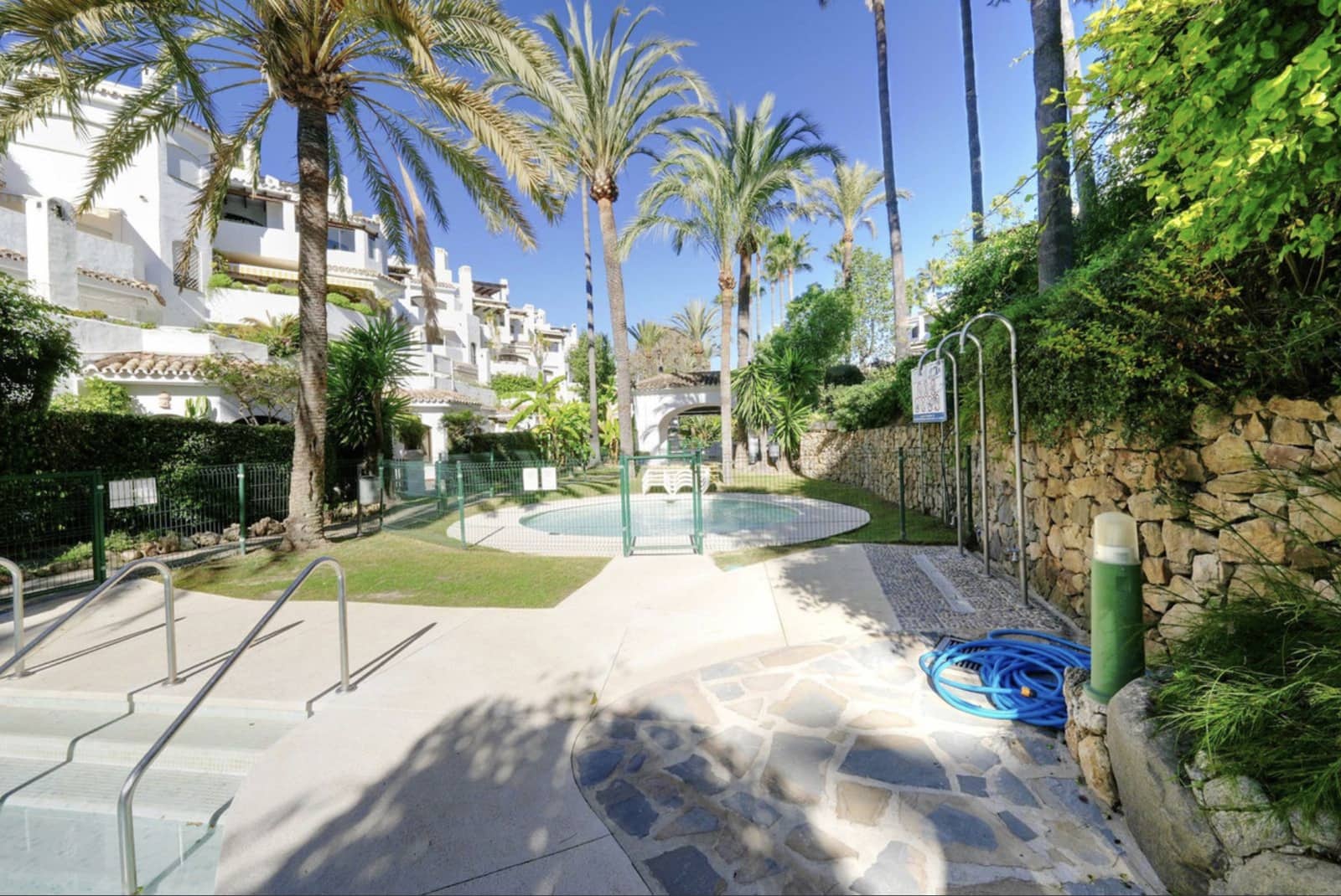 5 sovrum Takvåning till salu i Marbella med pool garage - 1 050 000 € (Ref: 10173494)