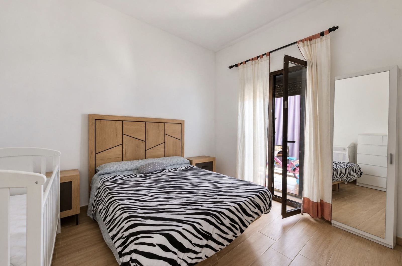 2 Zimmer Apartment zu verkaufen in Calahonda mit Pool - 350.000 € (Ref: 10174912)
