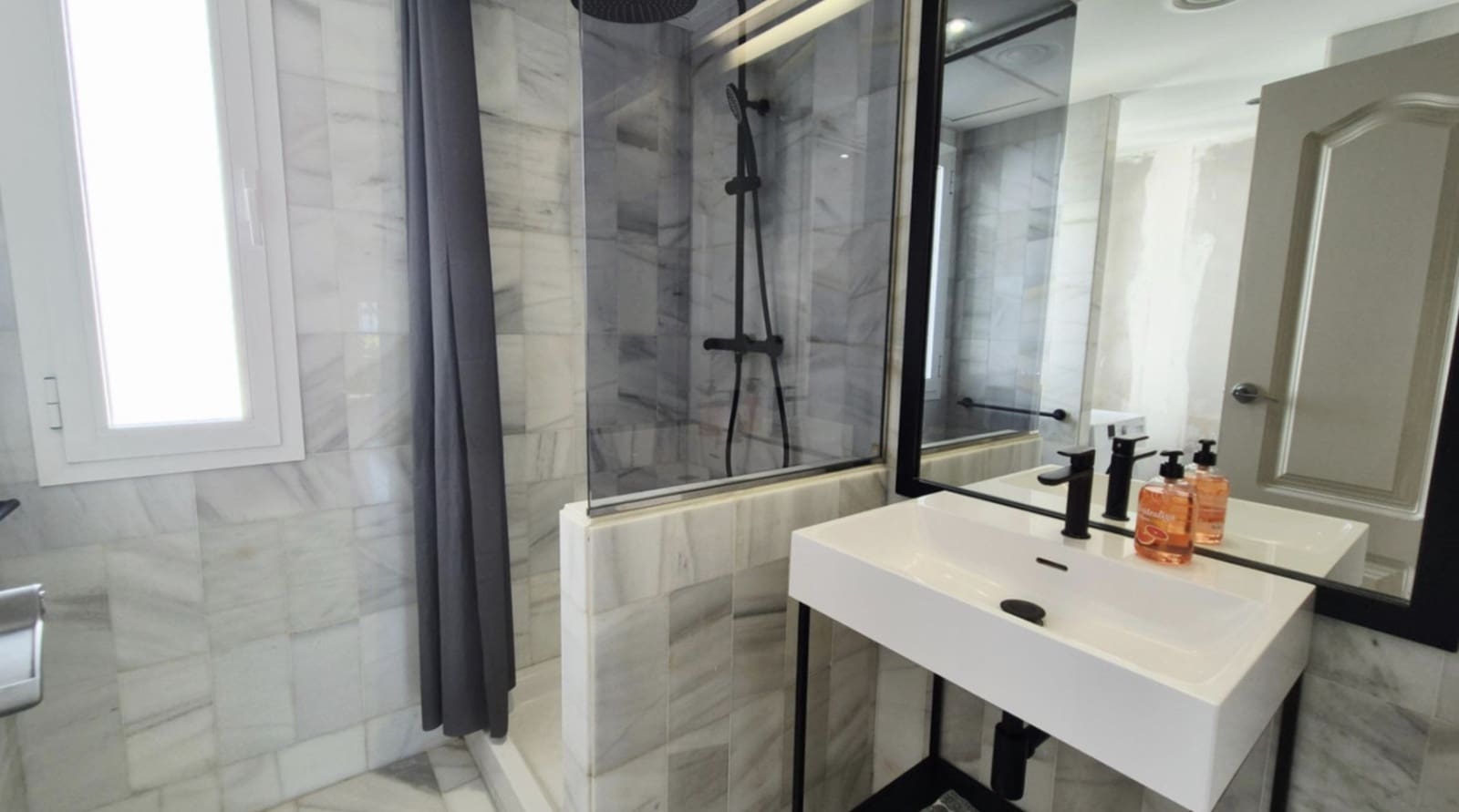 3 Zimmer Apartment zu verkaufen in Marbella mit Pool - 545.000 € (Ref: 10177015)