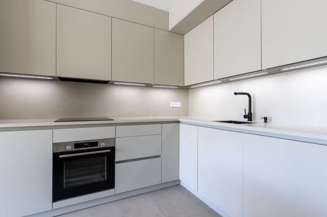 3 bedroom Penthouse for sale in Atalaya-Isdabe, Estepona with pool - € 995,000 (Ref: 10177017)