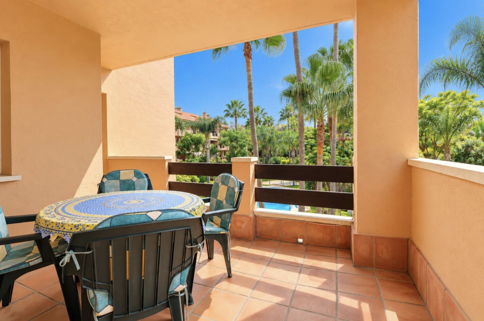 3 chambre Appartement à vendre à Marbella avec piscine - 449 000 € (Ref: 10180415)