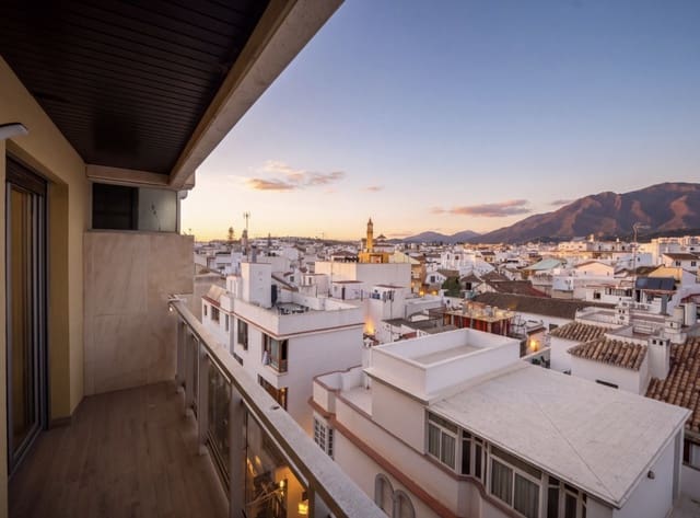 3 soveværelse Penthouse til salg i Estepona med garage - € 1.560.000 (Ref: 10180416)
