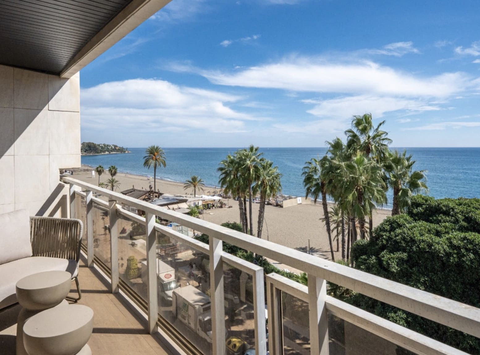 3 soverom Penthouse til salgs i Estepona med garasje - € 1 560 000 (Ref: 10180416)