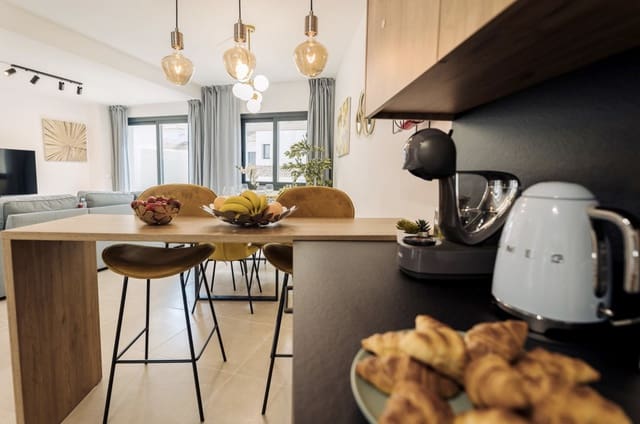 3 soverom Hus til salgs i El Paraiso, Estepona med svømmebasseng garasje - € 560 000 (Ref: 10182897)