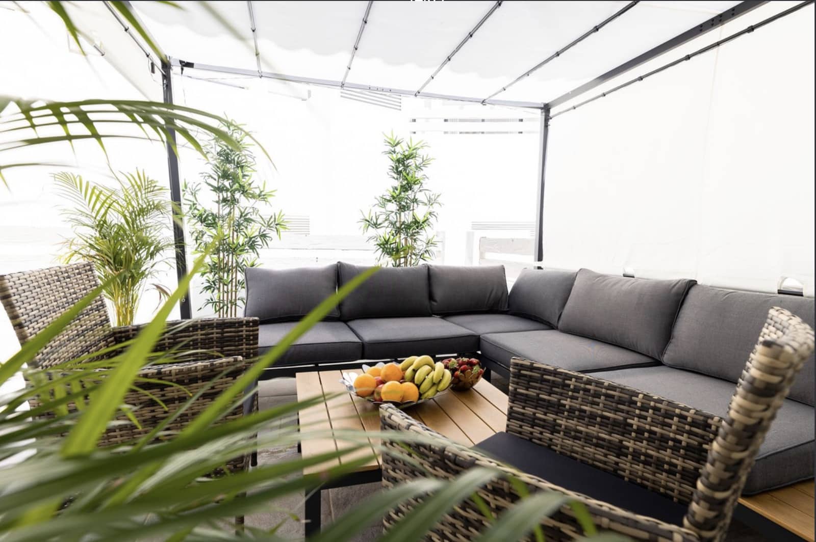 3 Zimmer Haus zu verkaufen in El Paraiso mit Pool Garage - 560.000 € (Ref: 10182897)