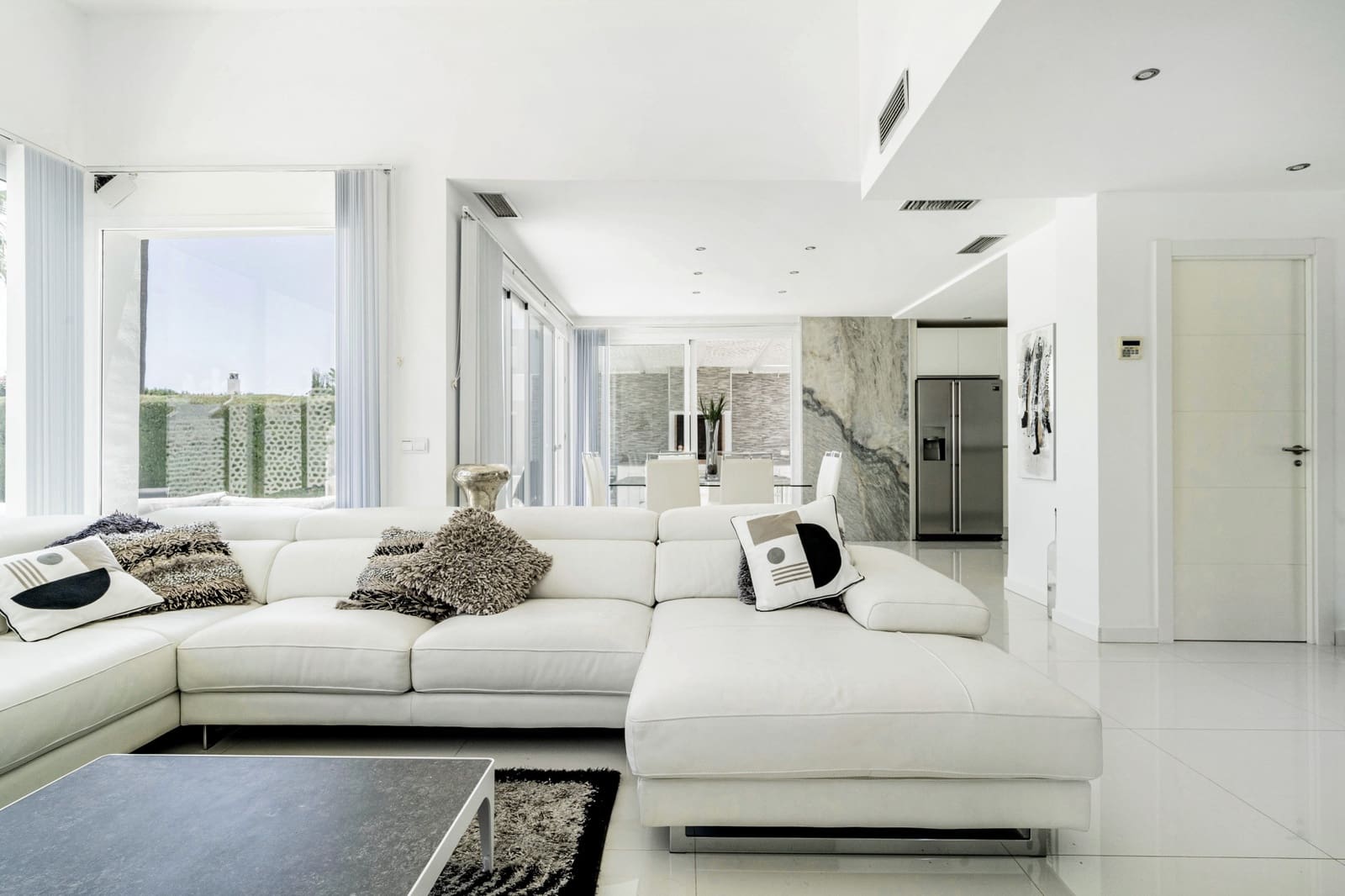 6 sypialnia Willa na sprzedaż w Nueva Andalucia z basenem garażem - 1 750 000 € (Ref: 7955496)