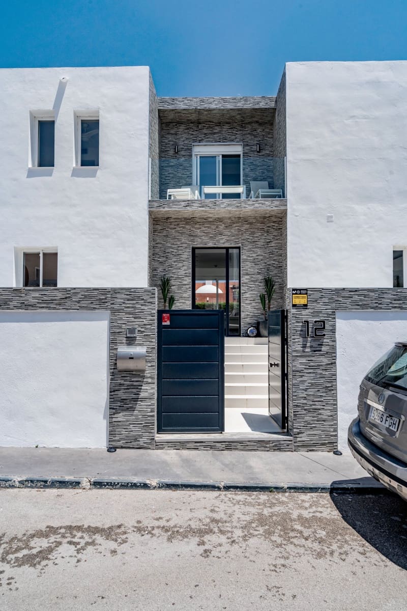 6 sypialnia Willa na sprzedaż w Nueva Andalucia z basenem garażem - 1 750 000 € (Ref: 7955496)