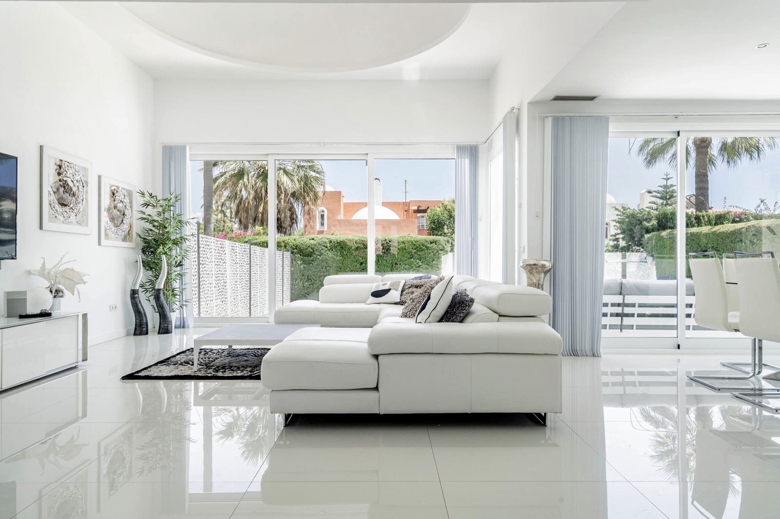 6 sypialnia Willa na sprzedaż w Nueva Andalucia z basenem garażem - 1 750 000 € (Ref: 7955496)