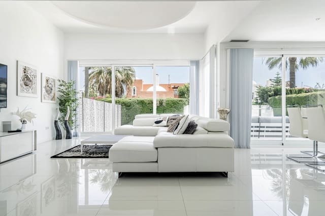 6 quarto Moradia para venda em Rodeo Alto - Guadaiza - La Campana, Marbella com piscina garagem - 1 750 000 € (Ref: 7955496)