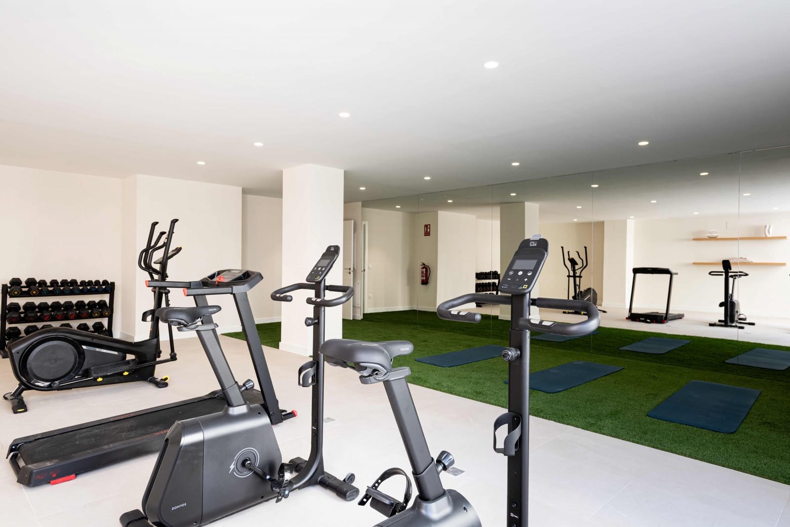 2 chambre Appartement à vendre à Nueva Andalucia avec piscine garage - 564 375 € (Ref: 7955701)