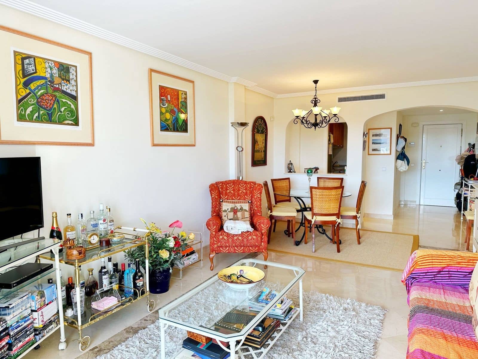 3 sypialnia Apartament na sprzedaż w Benahavis z basenem garażem - 385 000 € (Ref: 8023067)