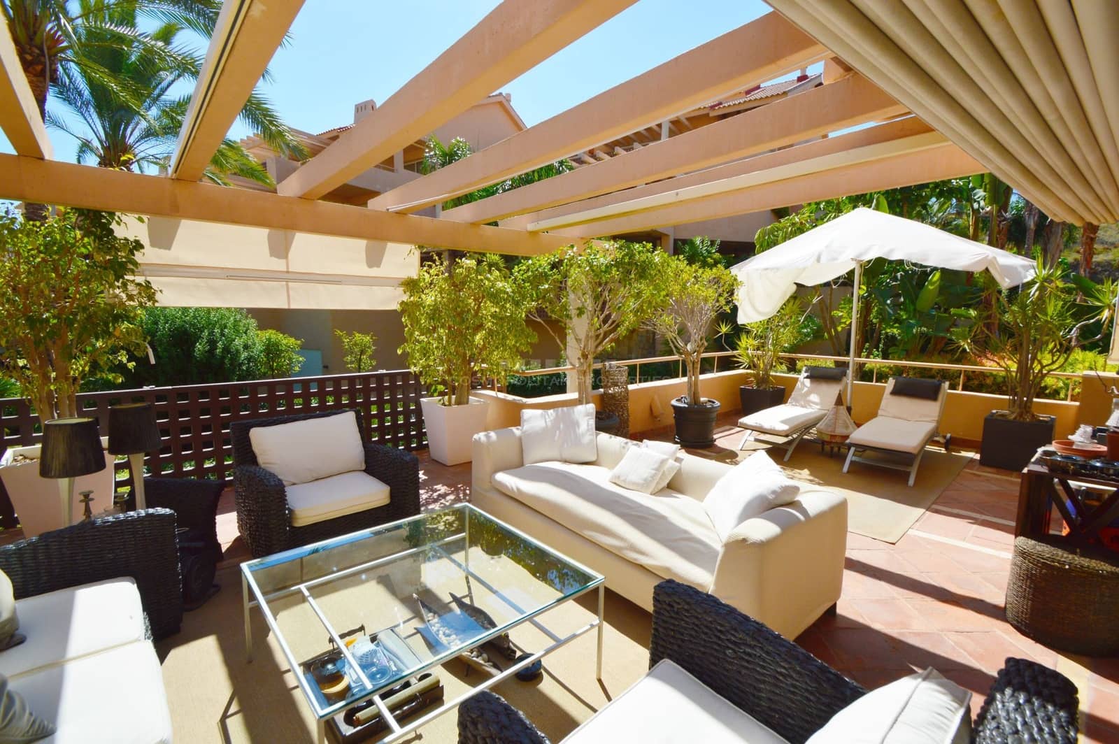 2 sovrum Lägenhet till salu i Marbella med pool garage - 699 900 € (Ref: 8028908)