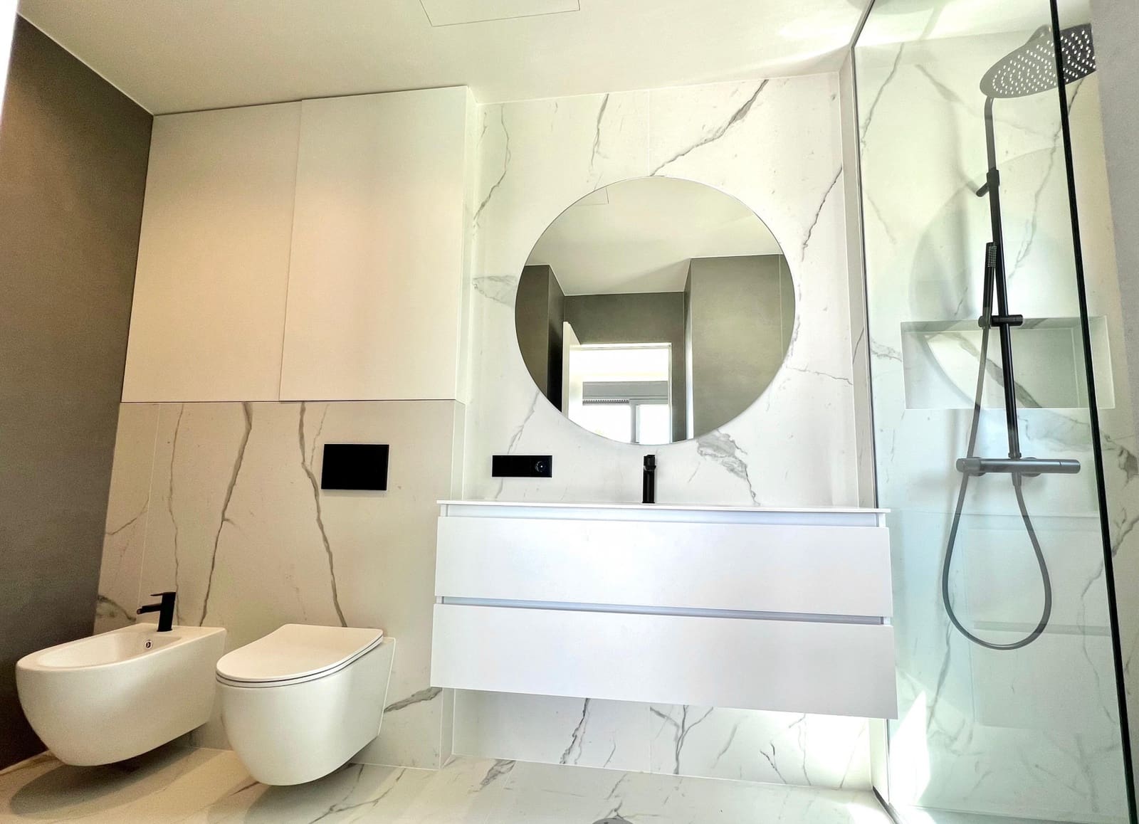 4 bedroom Villa for sale in Marbella with pool garage - € 3,899,000 (Ref: 8074987)