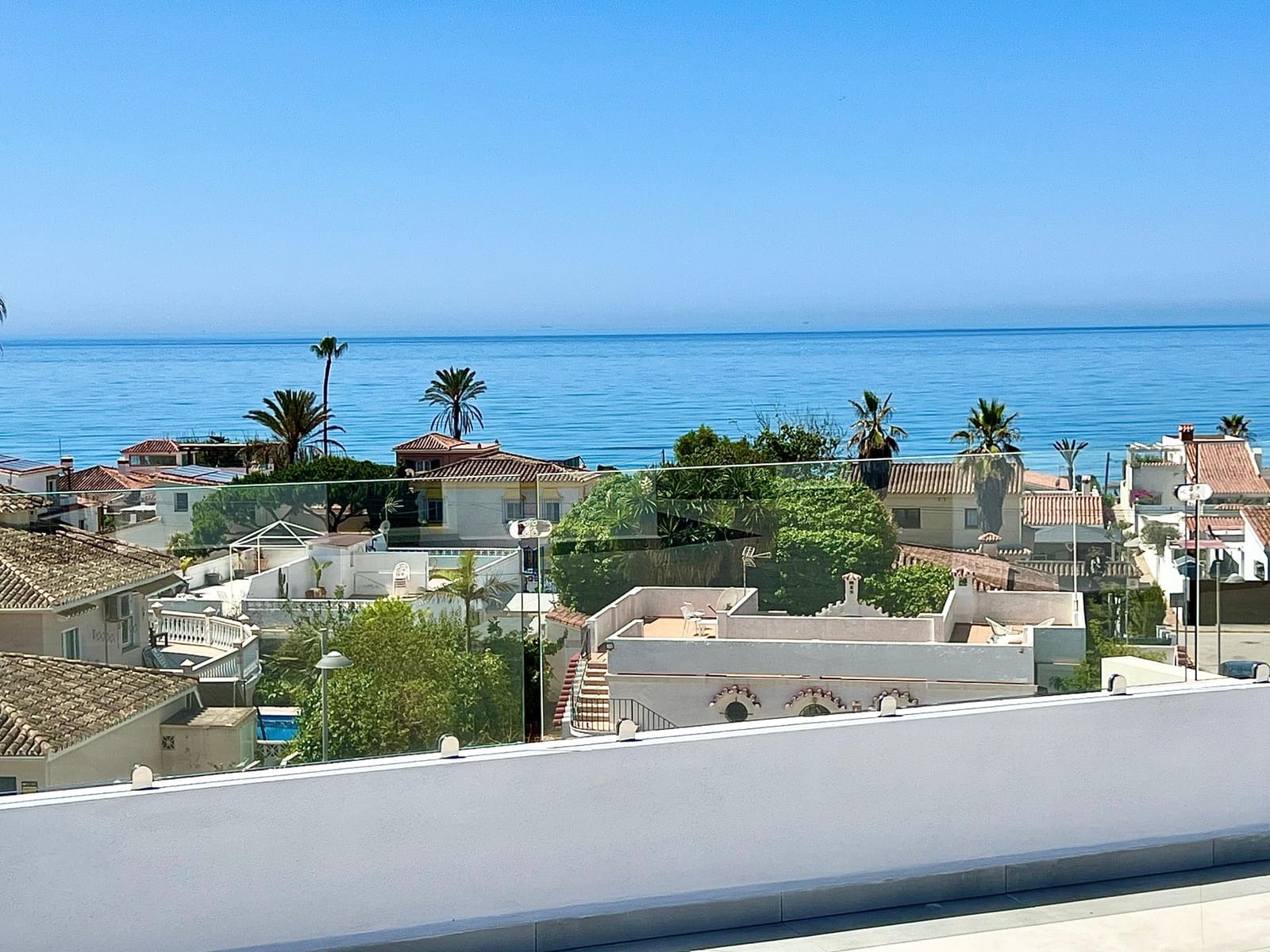 4 bedroom Villa for sale in Marbella with pool garage - € 3,899,000 (Ref: 8074987)