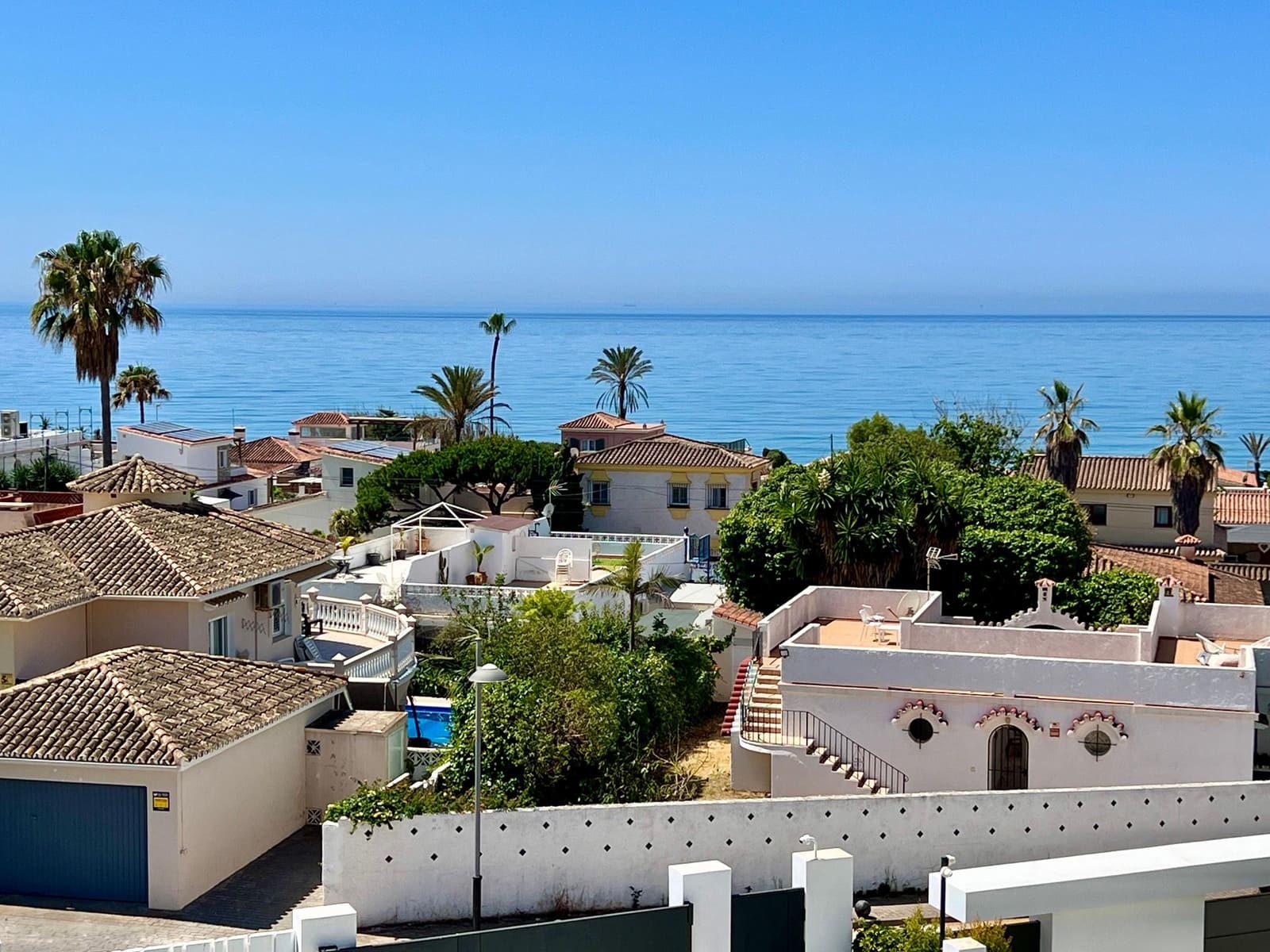 4 bedroom Villa for sale in Marbella with pool garage - € 3,899,000 (Ref: 8074987)