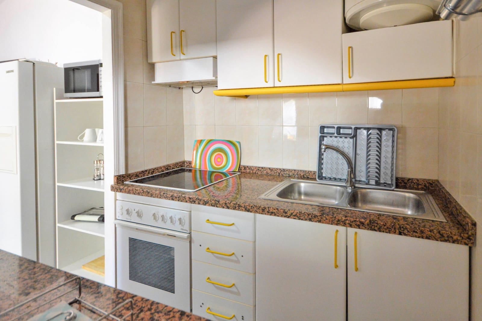 4 sovrum Semi-fristående Villa till salu i Marbella med pool garage - 595 000 € (Ref: 8097650)