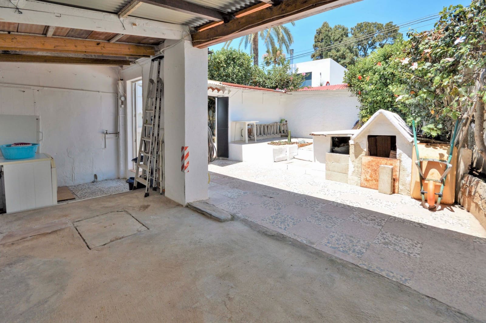 4 sovrum Semi-fristående Villa till salu i Marbella med pool garage - 595 000 € (Ref: 8097650)