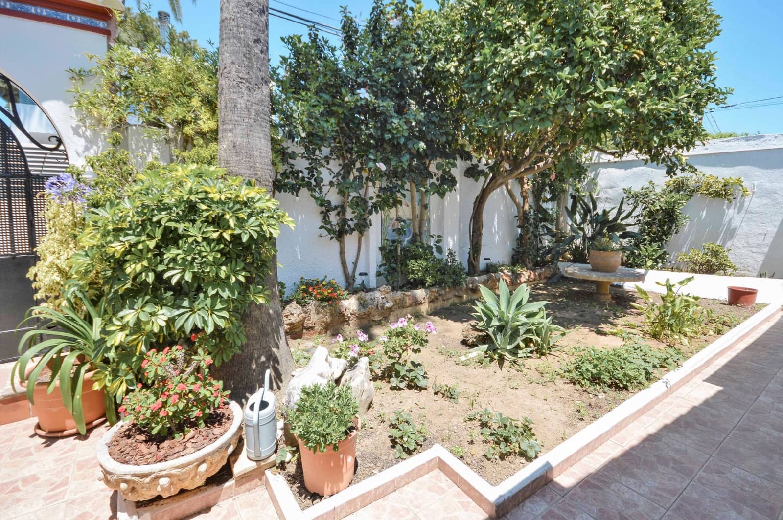 4 sovrum Semi-fristående Villa till salu i Marbella med pool garage - 595 000 € (Ref: 8097650)